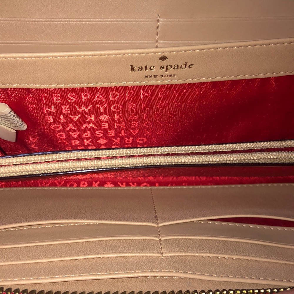 Kate Spade wallet - Picture 3 of 3